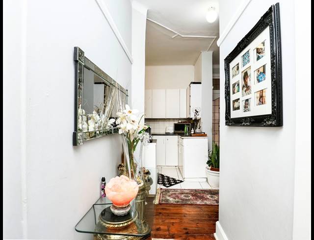2.5 BEDROOM APARTMENT FOR SALE IN ESSENWOOD